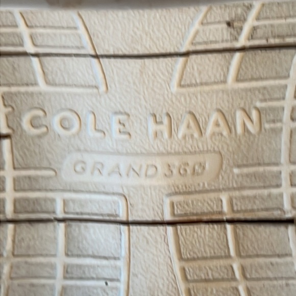 Cole Haan Zerogrand Journey Running Sneaker Shoe Fuchsia Pink Knit Athletic 9.5B - Picture 11 of 16